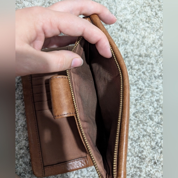 Fossil Brown Leather 3 Section Flap Organizer Wallet - Picture 9 of 10